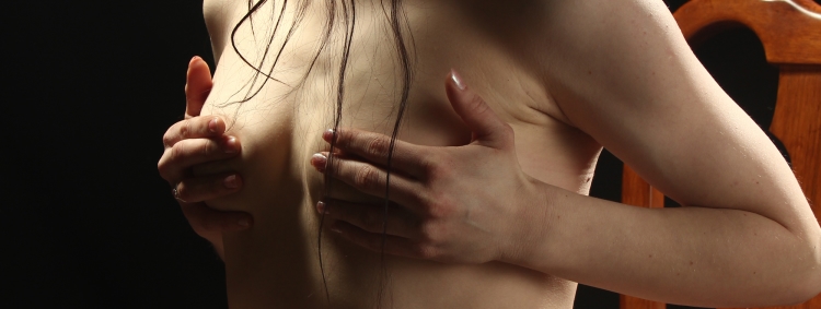 2016-01-11-iveta-shadows-topless-and-passion