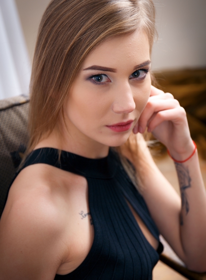2016-12-24-elly-ween-prettyface-glamour-babe