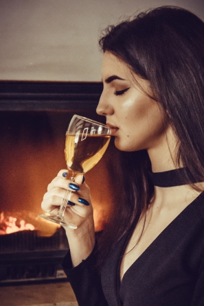 2020-09-04-summer-thin-girl-in-lingerie-evening-with-wine
