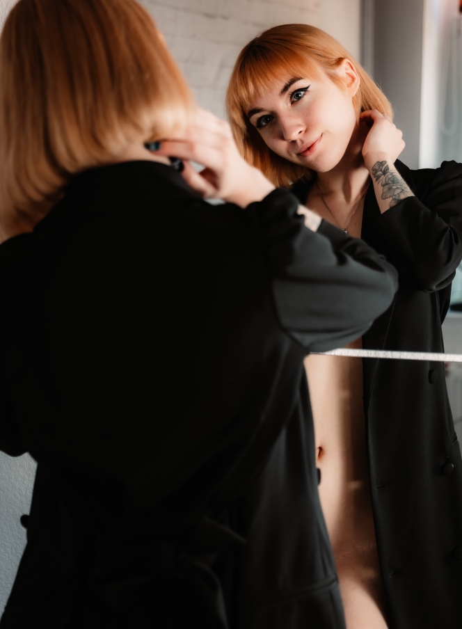2023-07-15-sexy-redhead-babe-Lilly-Mays-with-naked-breasts-at-mirror
