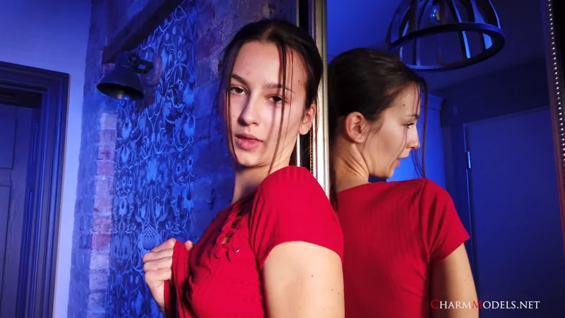 Mirror fantasy Anna Valez shows her wild side video preview frame 6