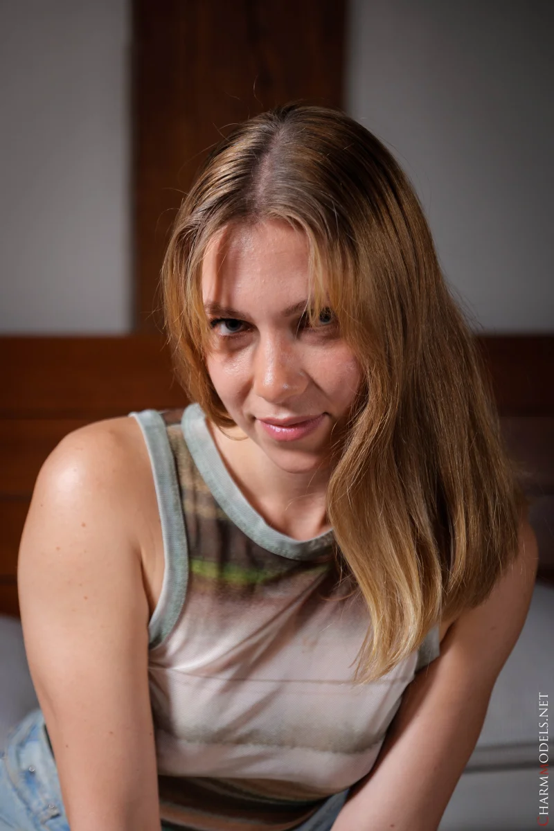 Rebecca Teases with Denim and Daydreams Preview picture 1