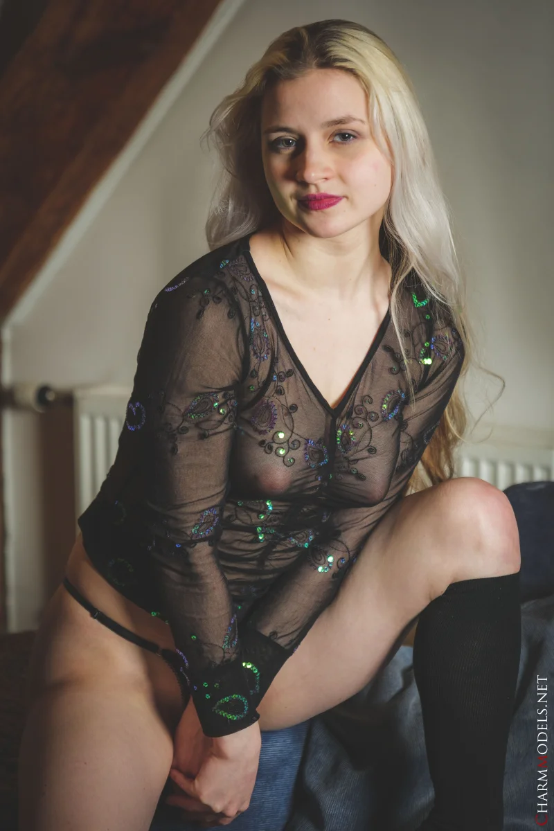 The Unfiltered Debut of Miturasu Preview picture 5