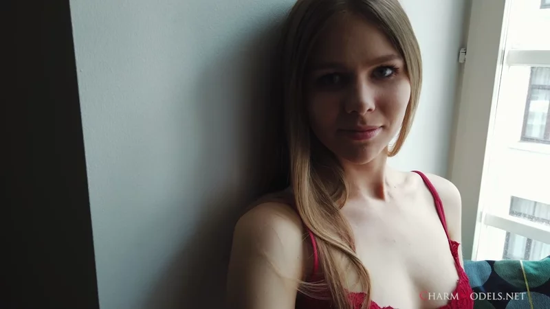 Red Lace and Evelina’s Slow Play video preview frame 2