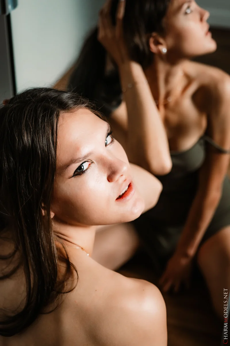 Polina Ella Commands the Reflection Game Preview picture 9