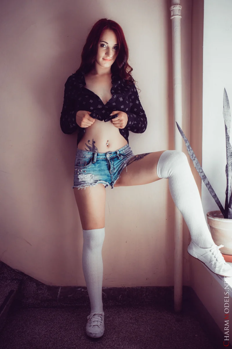 First Nude Frames Of Karmena Preview picture 2