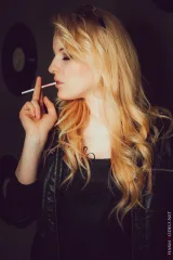 Smoking Hot Bella Lei in Leather Preview picture 3