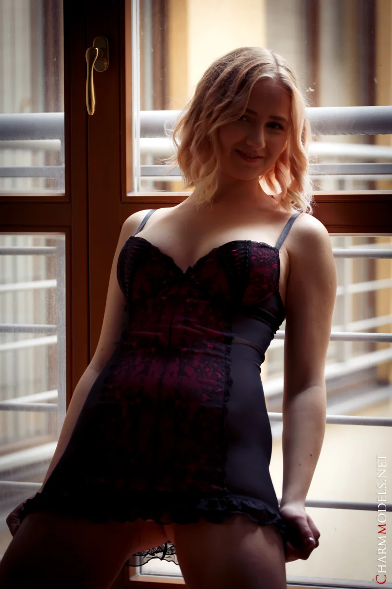 Leane in Soft Balcony Shadows Preview picture 10