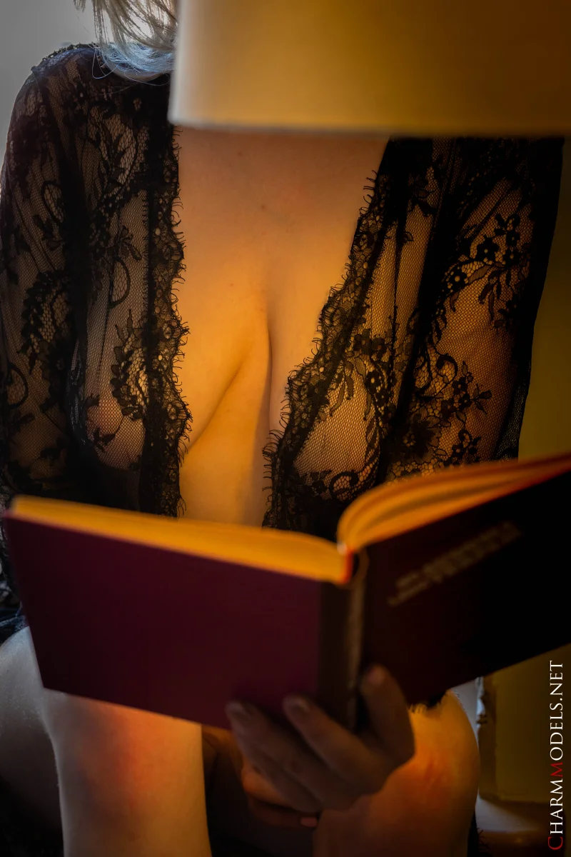 Between Chapters with Limona Preview picture 6