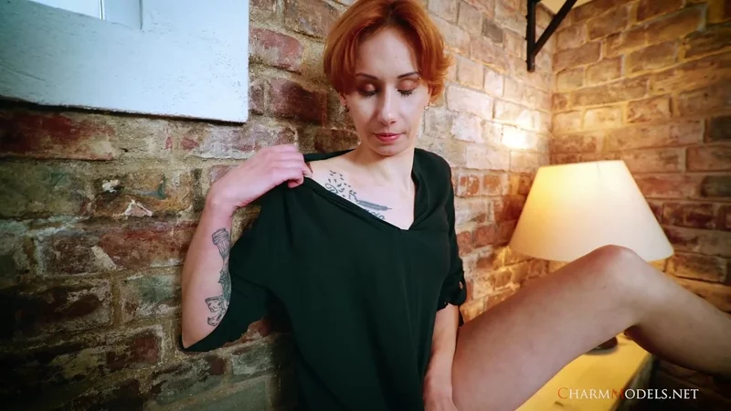 Mary Jane Lets Her Hips Do the Talking video preview frame 8