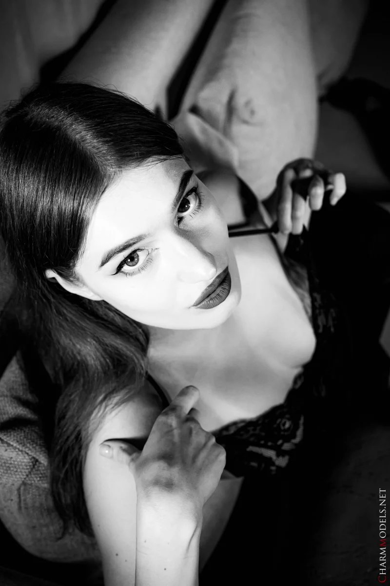 Mary Moon Draped in Contrast and Desire Preview picture 5