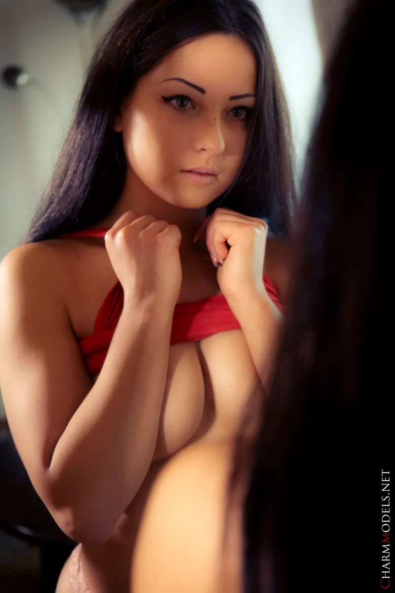 Milana Monti Strips with a Smile Preview picture 8