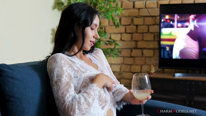 Elegant Topless Session with Rosalina video preview frame 2
