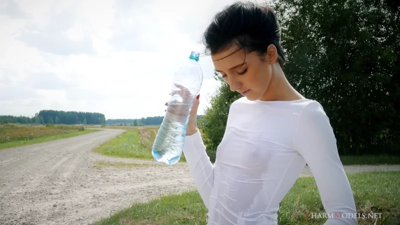 Sofia Z Soaked in the Sun video preview frame 6