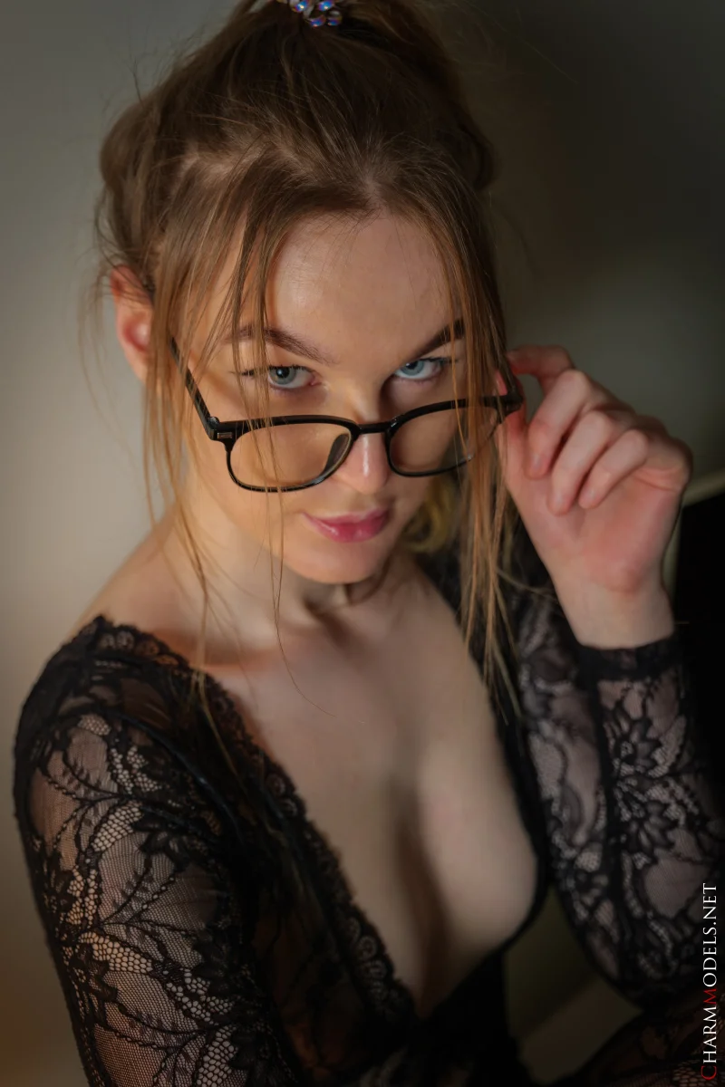 Sofia Thorne and the Private Shape of Seduction Preview picture 6