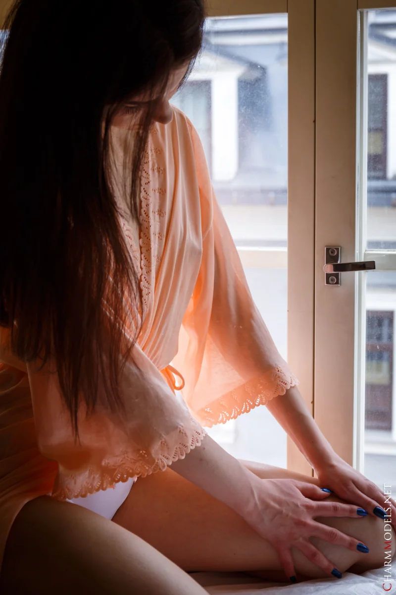Summer in Soft Peach Hues Preview picture 7