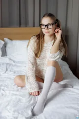 Cheeky Smiles And Perfect Curves From Luise Wixx Preview picture 3