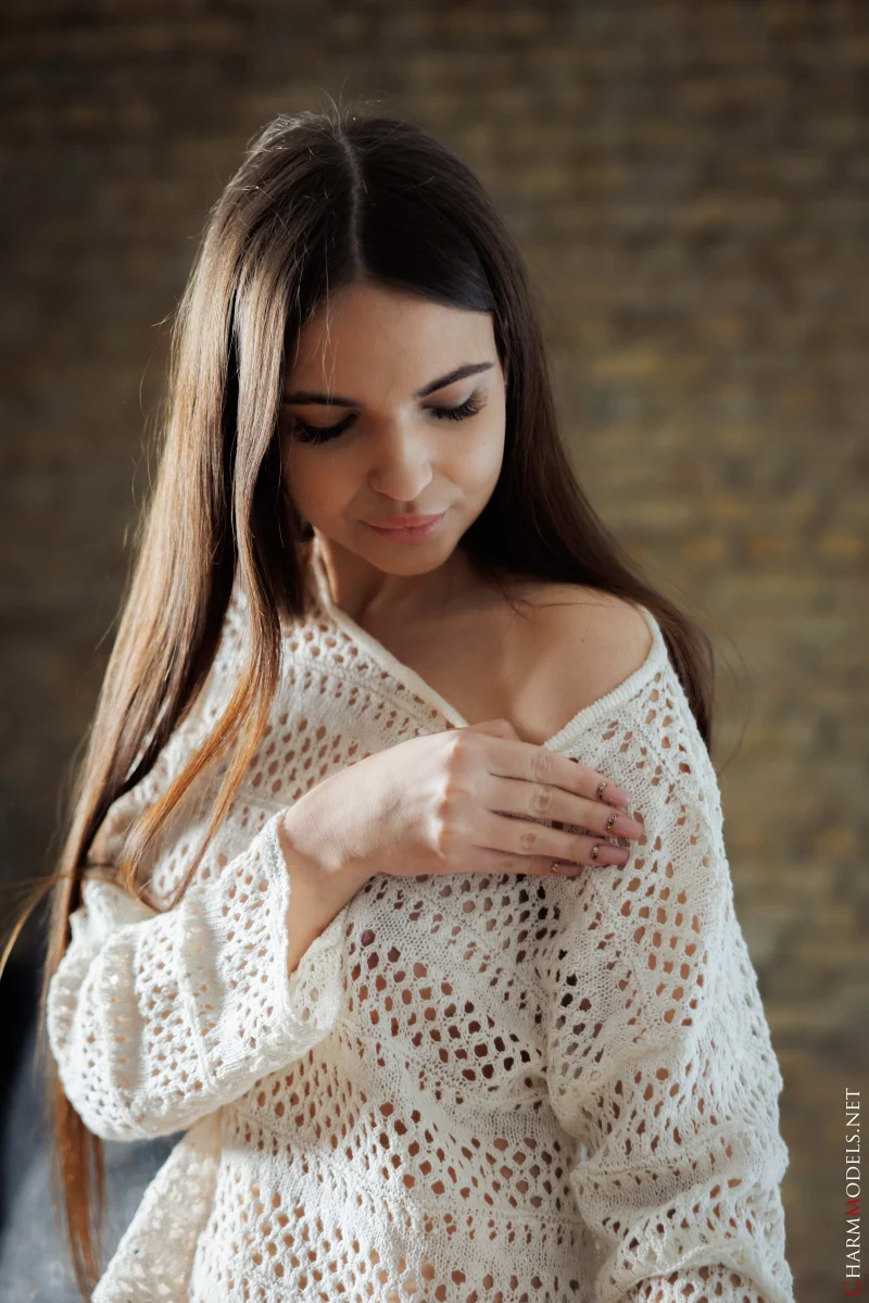 Whispers in White, Adelina Syrena’s Soft Exposure Preview picture 2